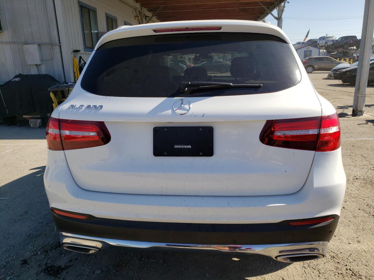 Lot #2329940035 2018 MERCEDES-BENZ GLC 300