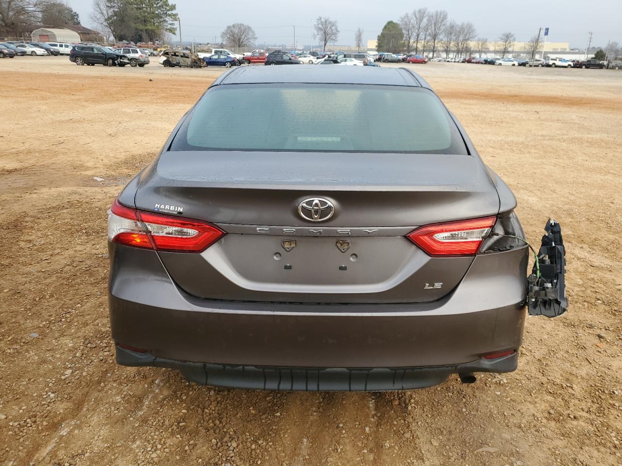 4T1B11HKXJU640997 TOYOTA CAMRY 2018