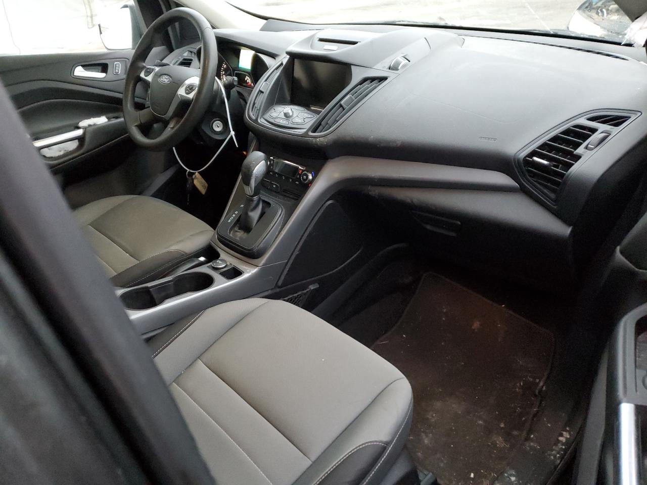 1FMCU0GX8FUC59305 2015 Ford Escape Se