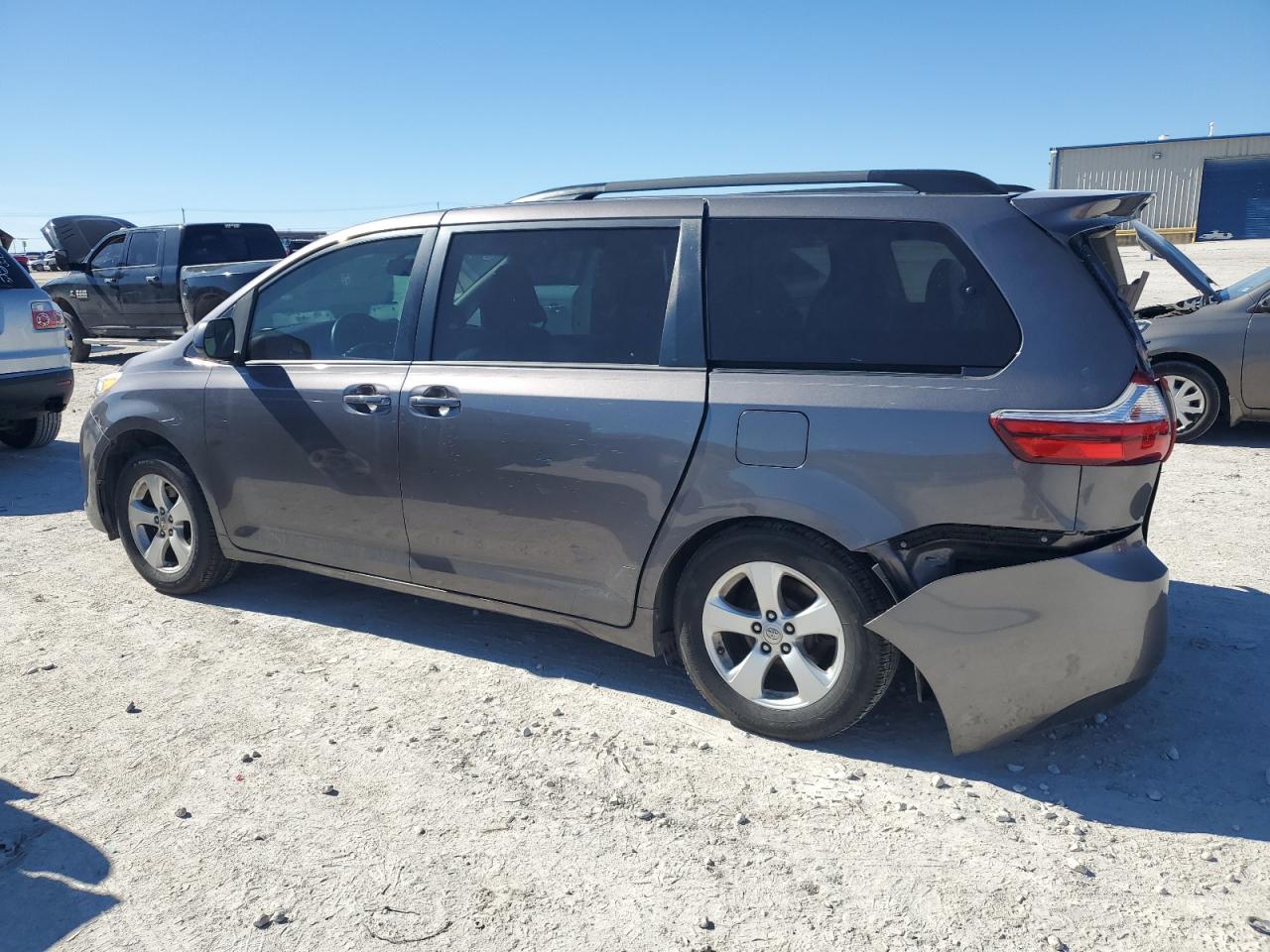5TDKZ3DC6HS817907 TOYOTA All Models 2017