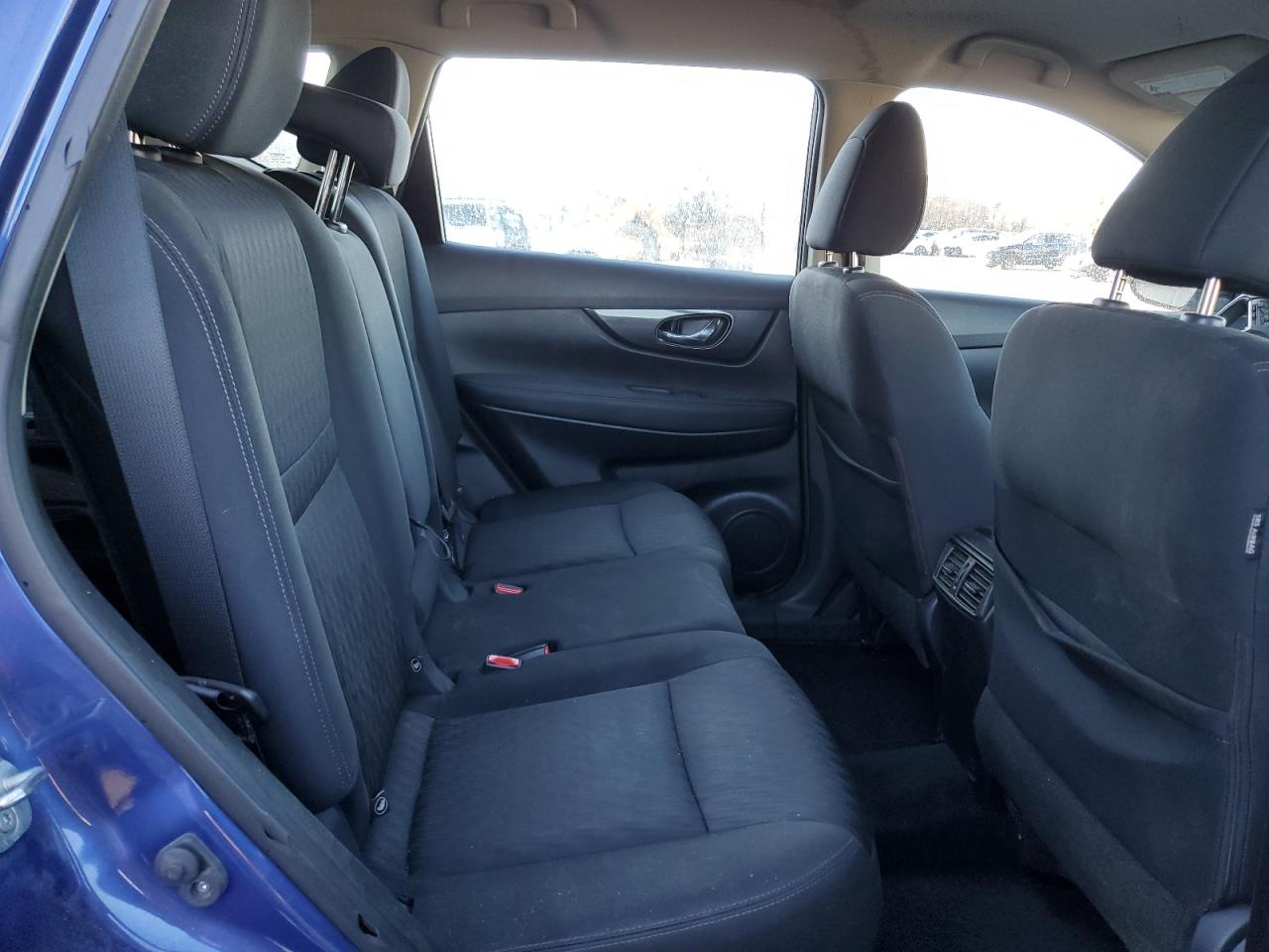 KNMAT2MT8JP614265 NISSAN ROGUE 2018
