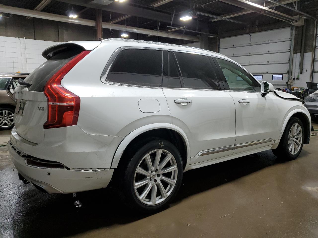 YV4A22PL4G1018674 2016 Volvo Xc90 T6