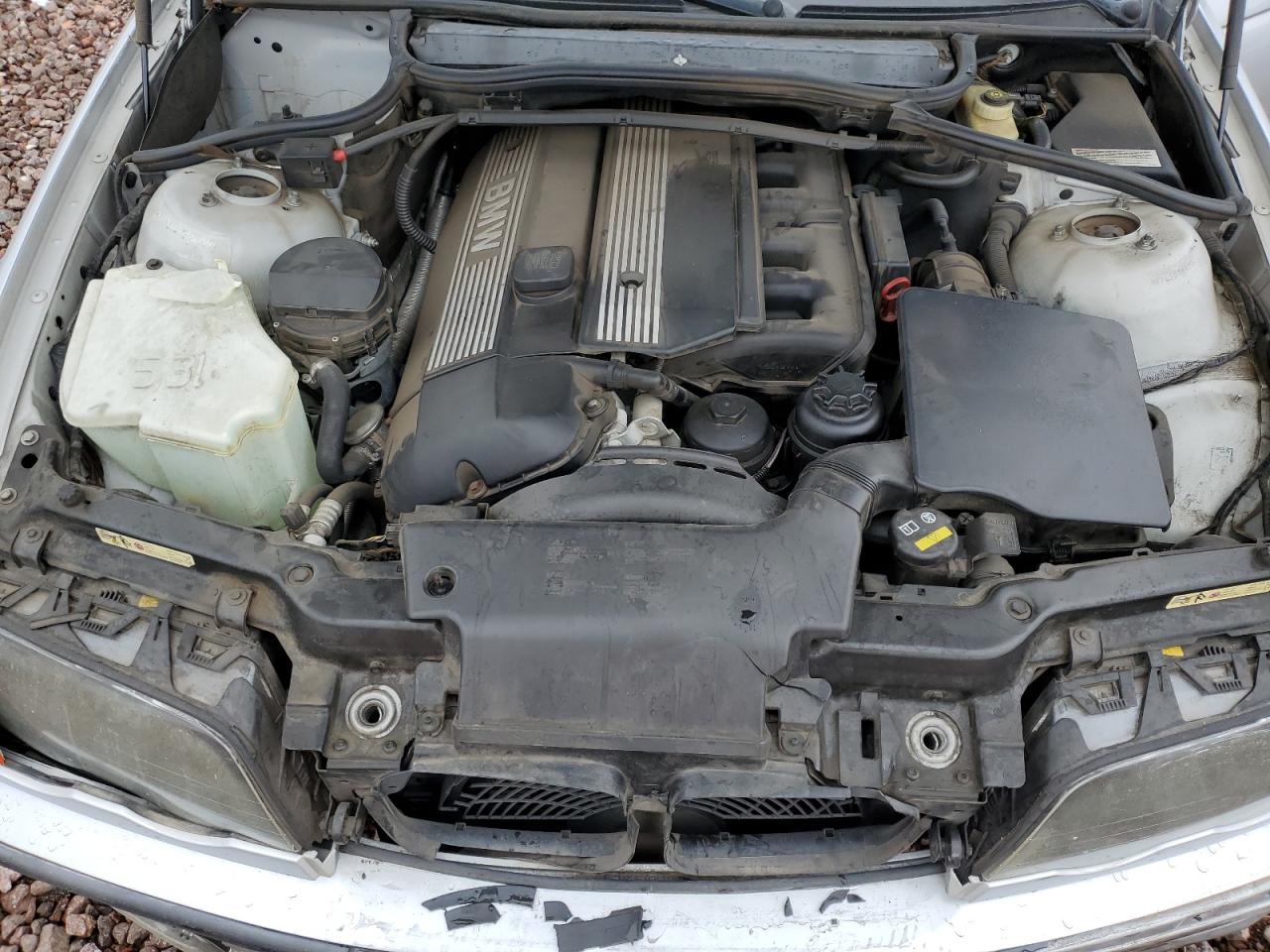 WBAAV33421FU86229 2001 BMW 325 I