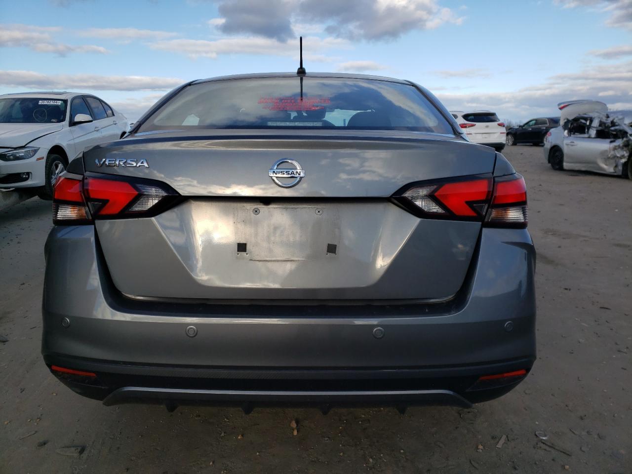 3N1CN8BV3ML897364 NISSAN VERSA 2021