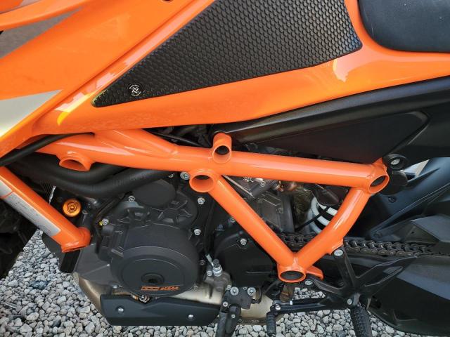 2022 KTM 1290 SUPER - VBKV39408NM952531