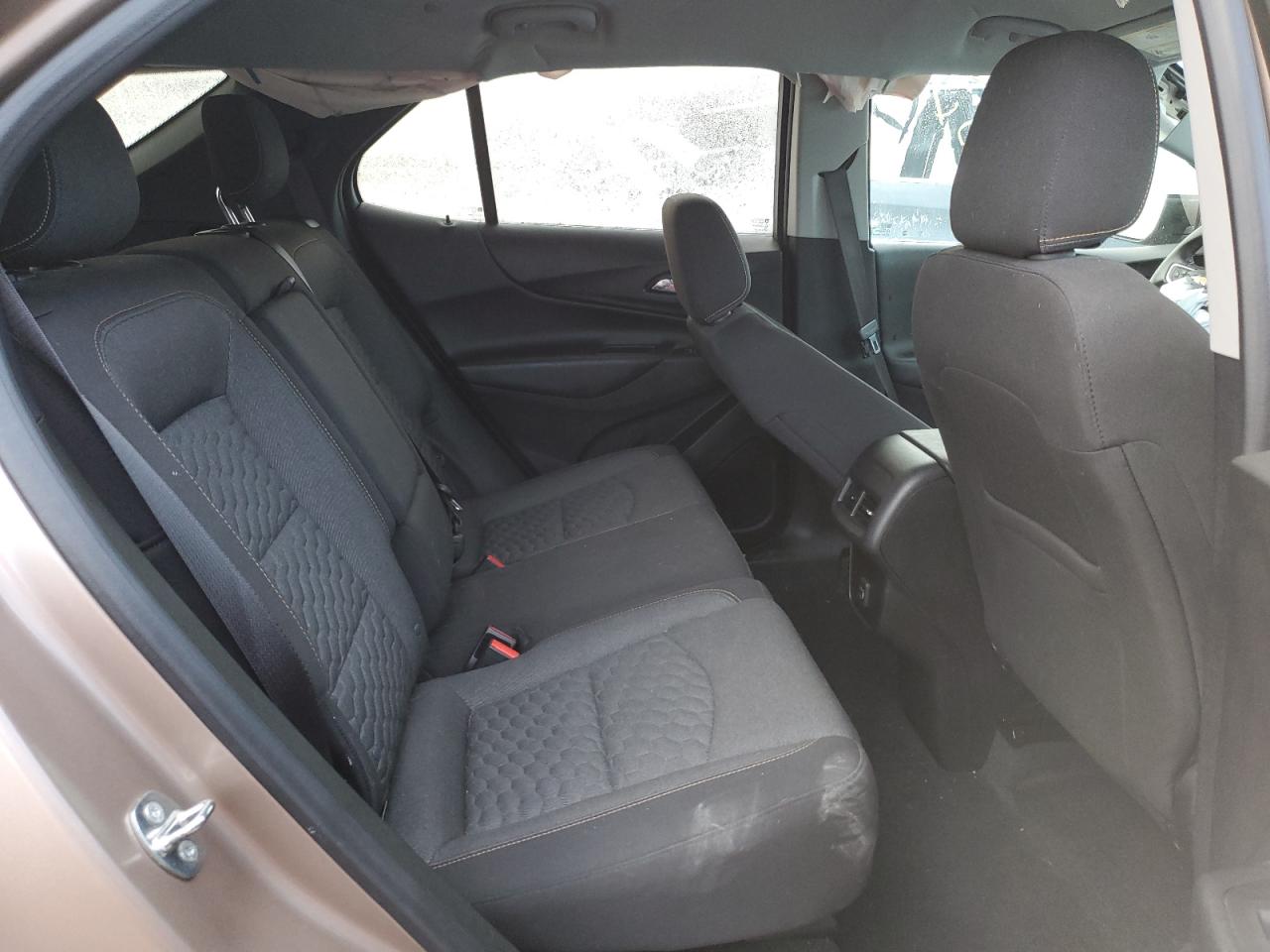 2GNAXUEV6K6113755 CHEVROLET EQUINOX 2019