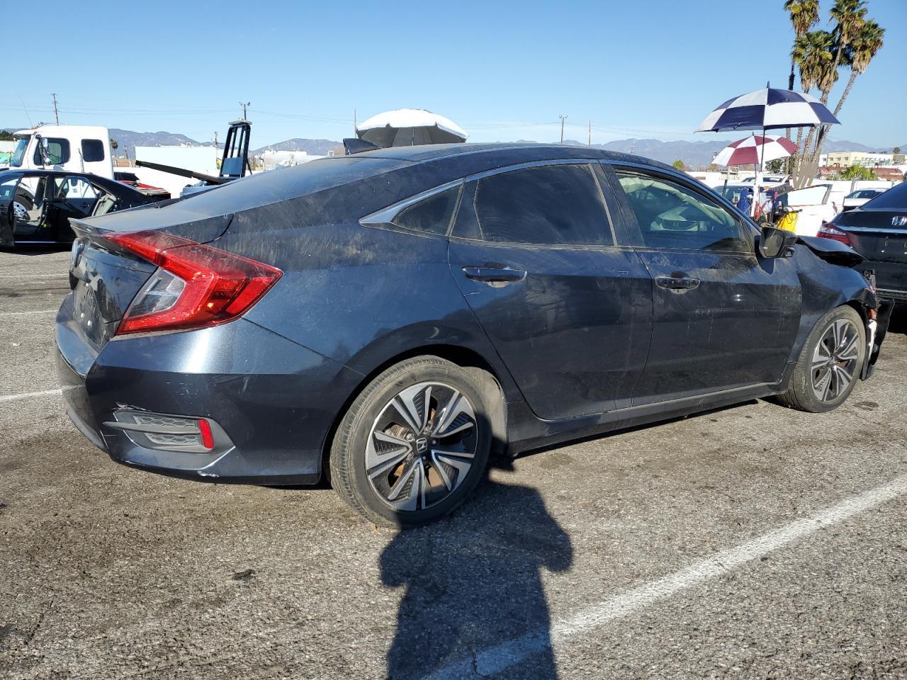 JHMFC1F34JX004097 HONDA CIVIC 2018