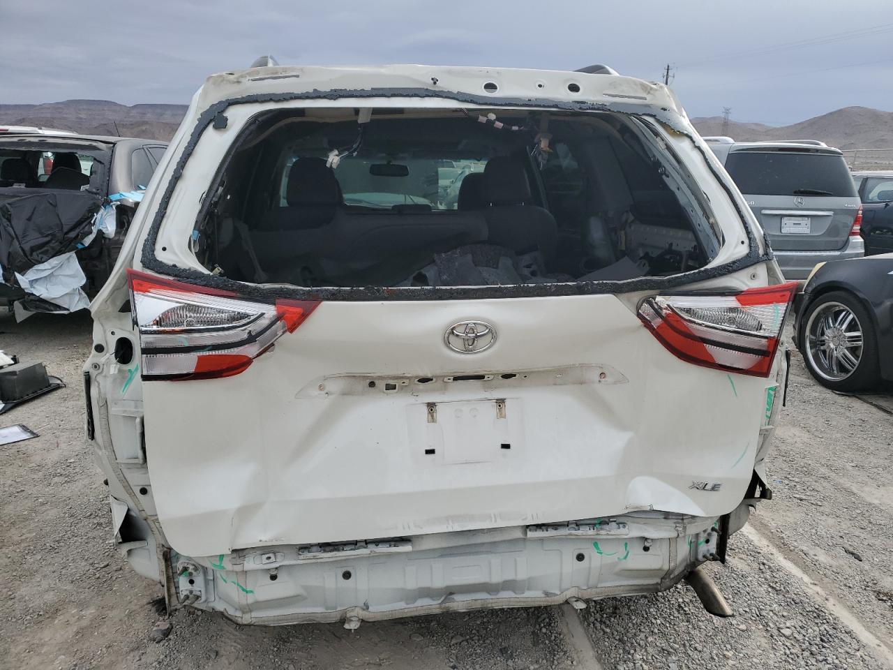 5TDYK3DC9GS763676 TOYOTA All Models 2016