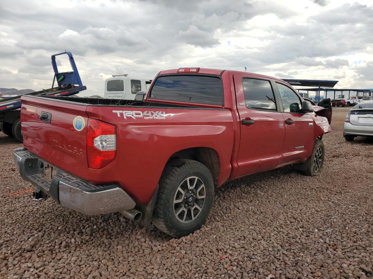5TFDW5F16GX523263 TOYOTA TUNDRA 2016