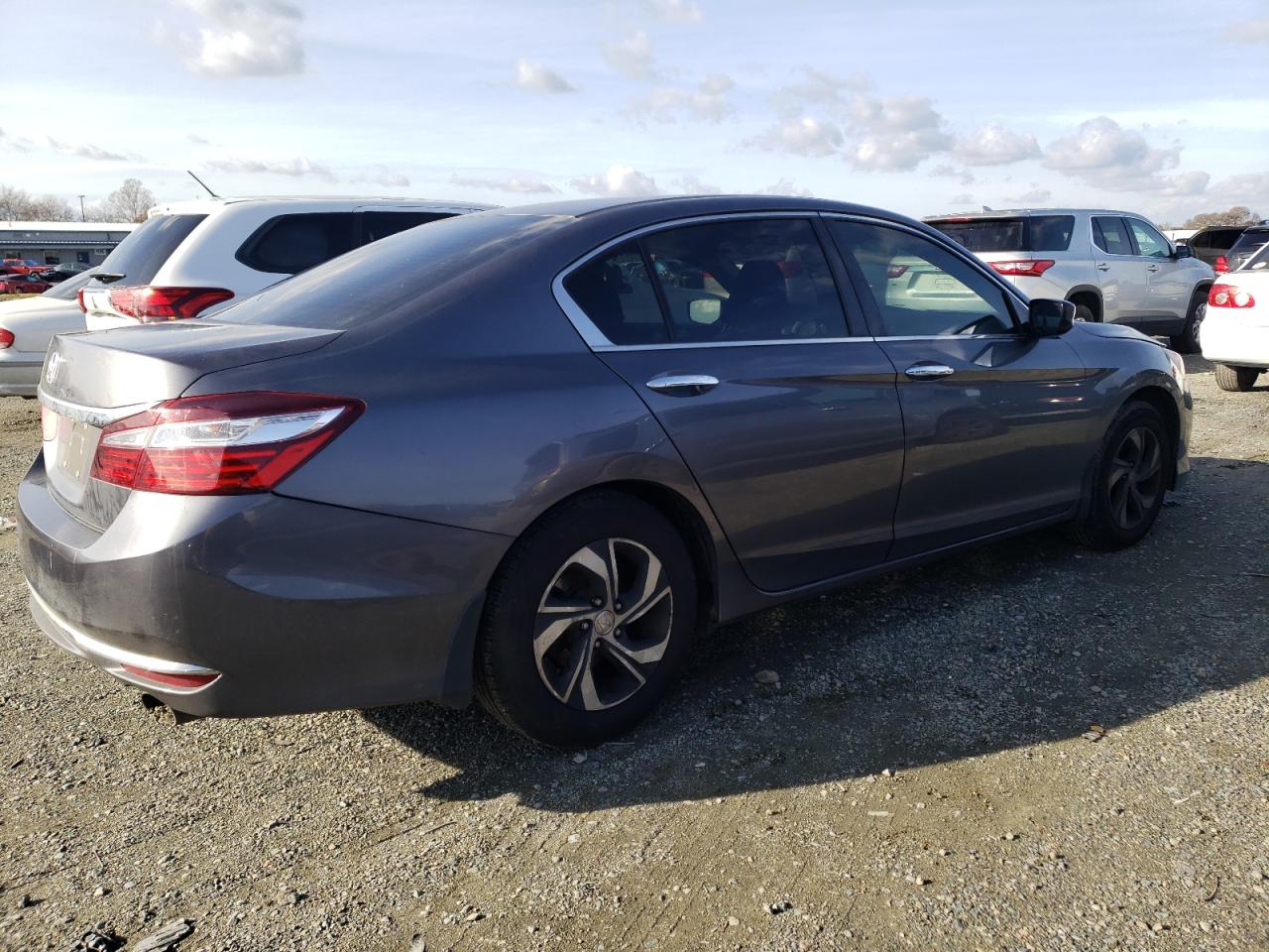 1HGCR2F30HA145028 HONDA ACCORD 2017