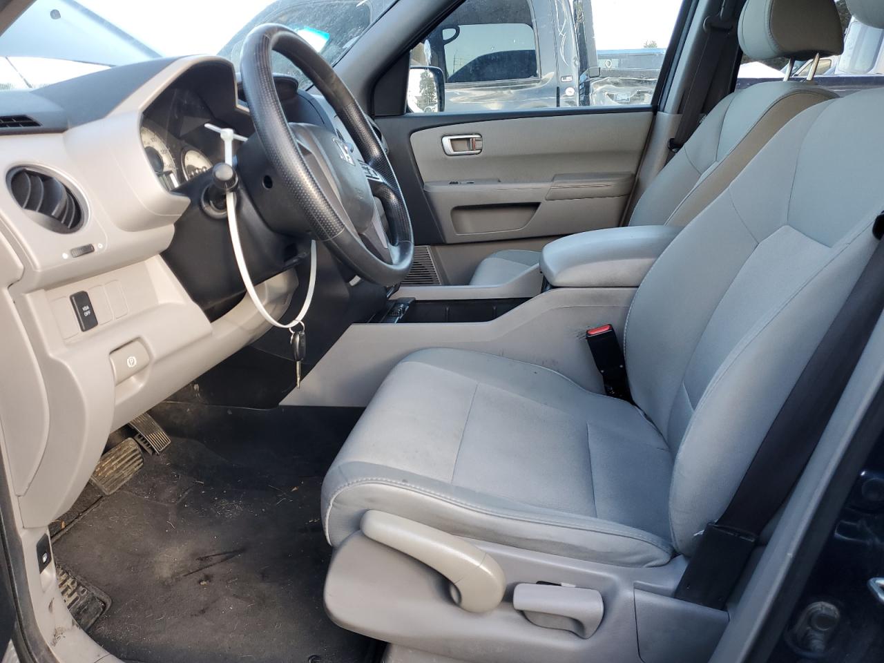 5FNYF4H27BB091366 2011 Honda Pilot Lx