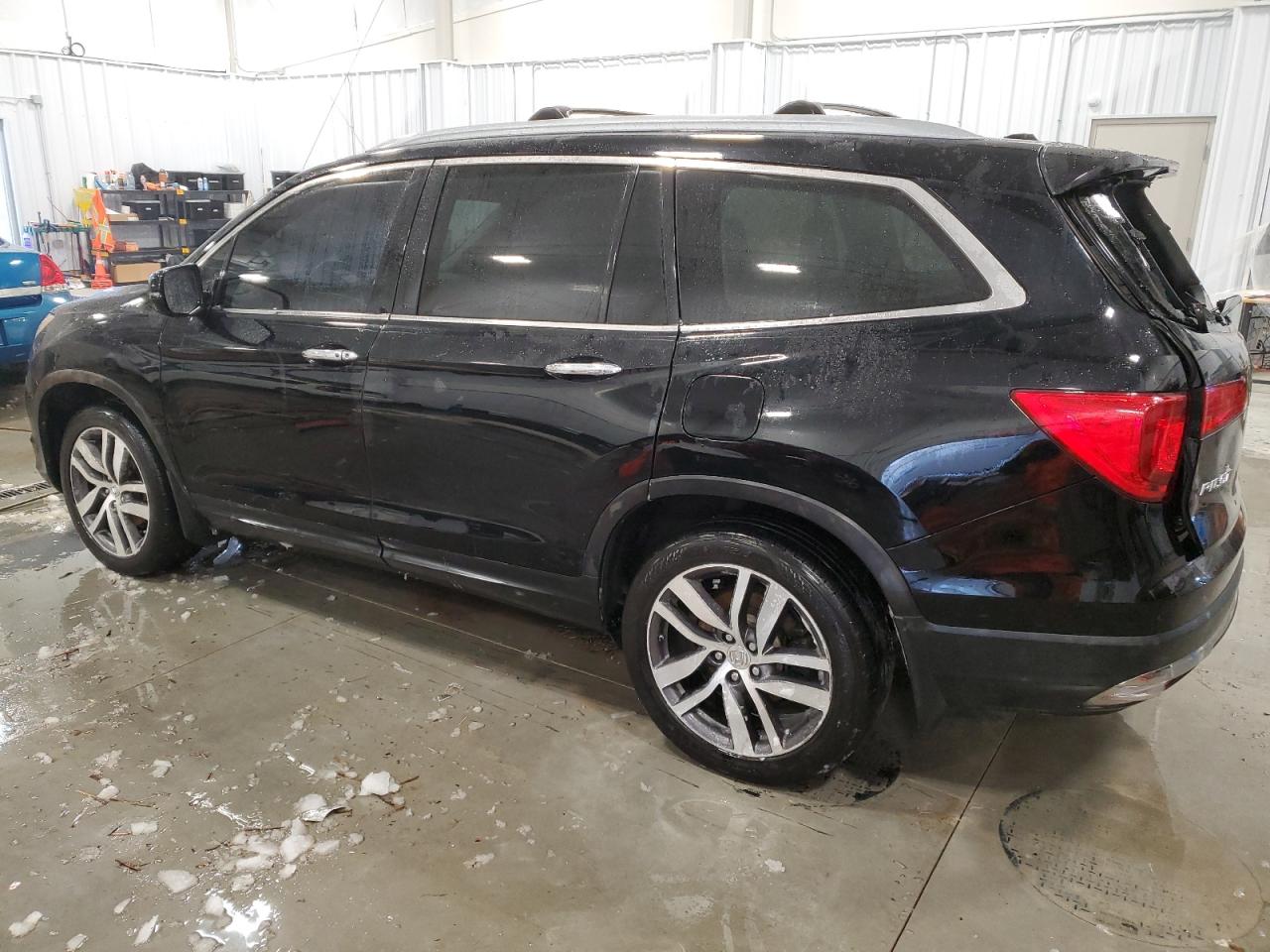 5FNYF6H01GB090375 HONDA PILOT 2016