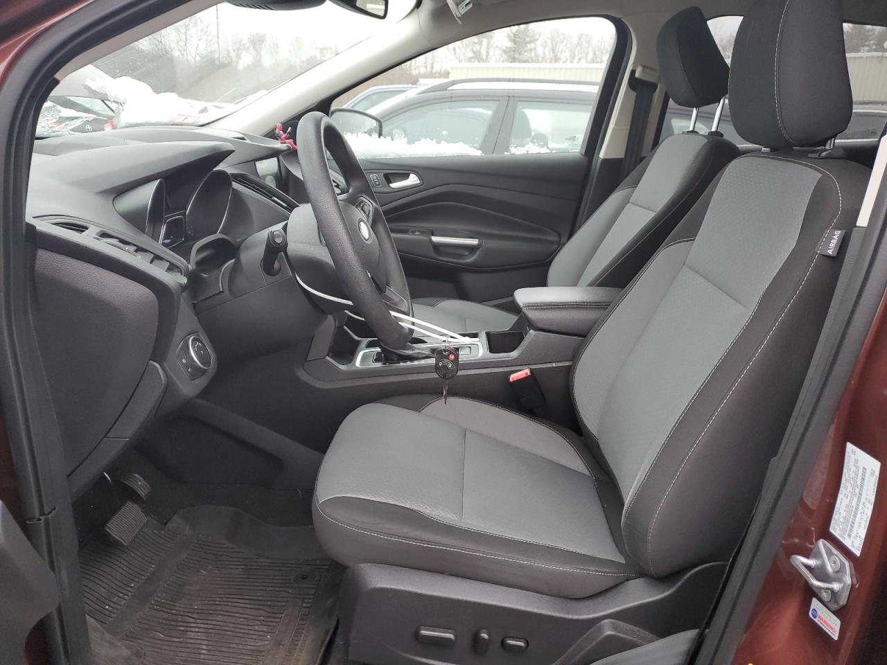 1FMCU9GD2JUA98419 FORD ESCAPE 2018