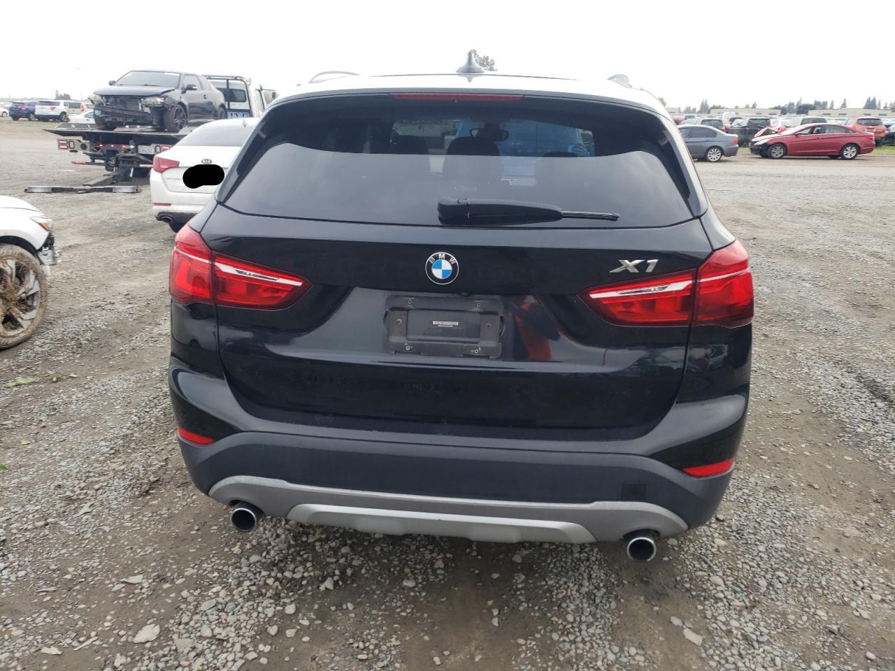 WBXHU7C35J5H40661 2018 BMW X1 Sdrive28I