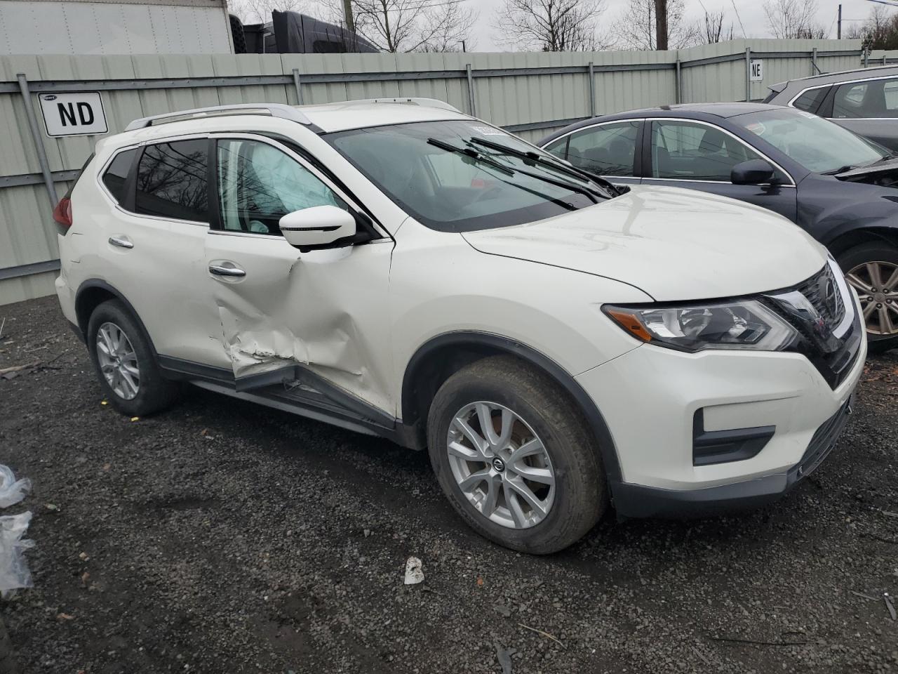 KNMAT2MV1JP615744 NISSAN ROGUE 2018