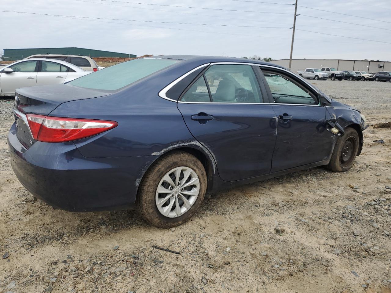 2015 Toyota Camry Le vin: 4T4BF1FK3FR465509