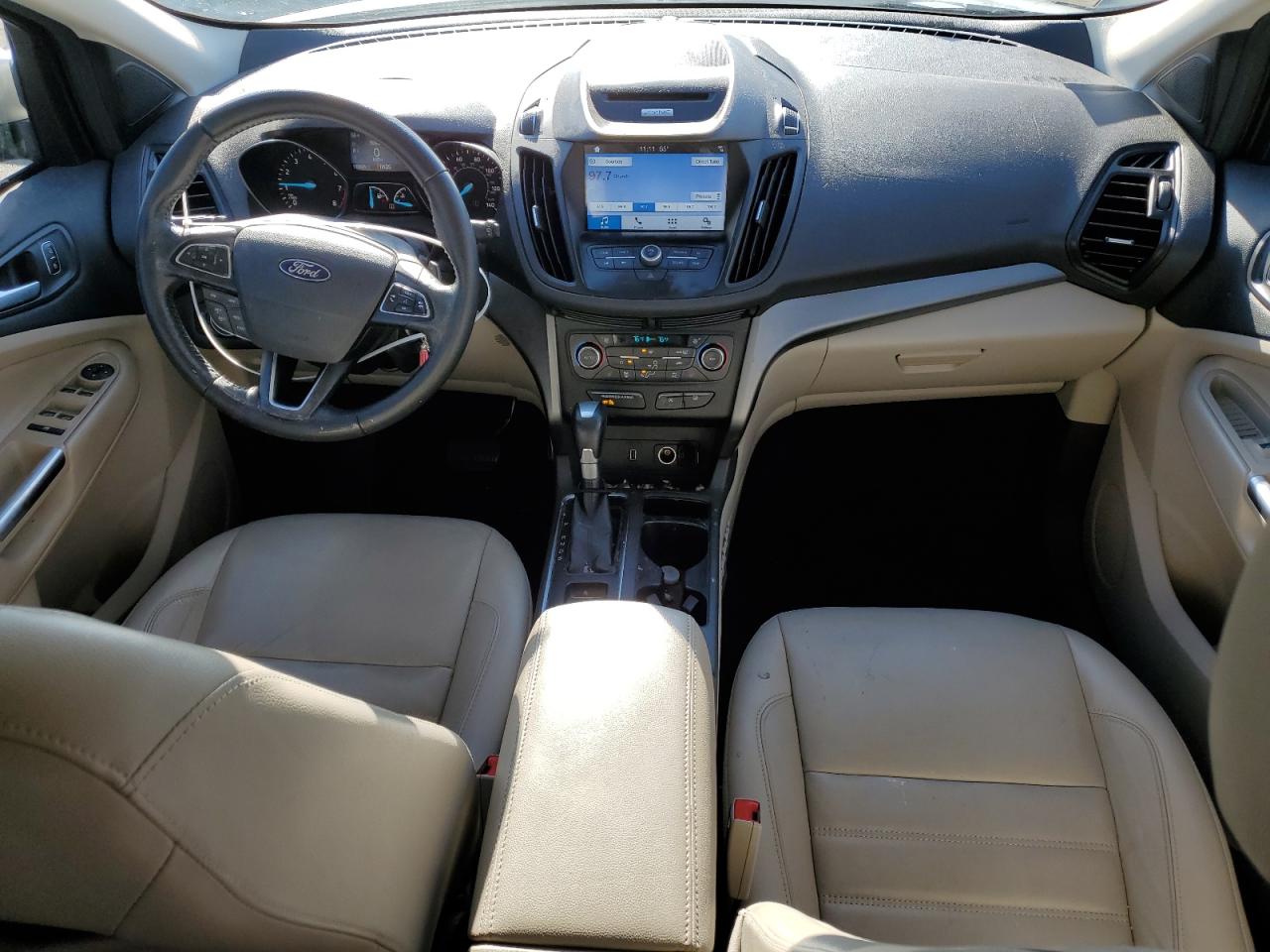 1FMCU9G92HUD68027 FORD ESCAPE 2017