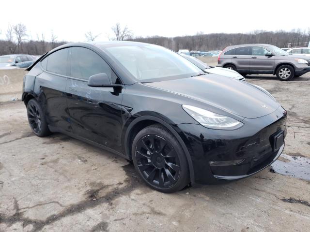 7SAYGAEE0NF381045 | 2022 TESLA MODEL Y