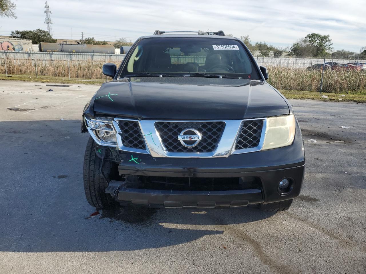 5N1AR18U65C721755 2005 Nissan Pathfinder Le