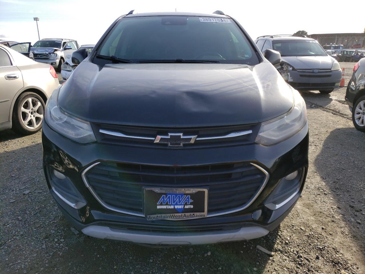 KL7CJRSB4JB555890 CHEVROLET TRAX 2018