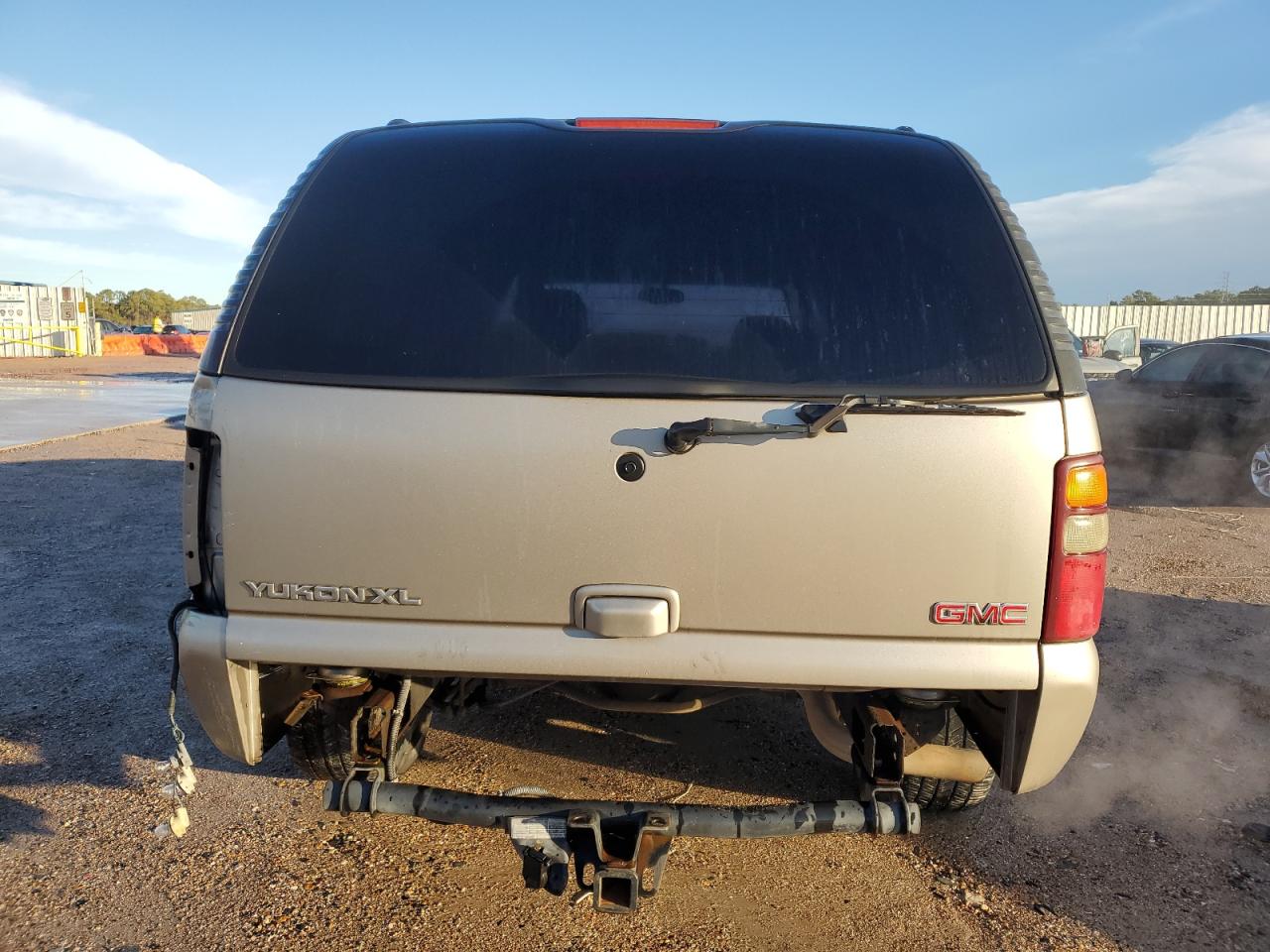 1GKEC16Z73J180170 2003 GMC Yukon Xl C1500