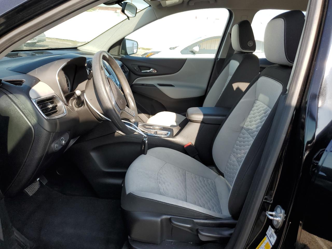 2GNAXHEV9K6267125 CHEVROLET EQUINOX 2019