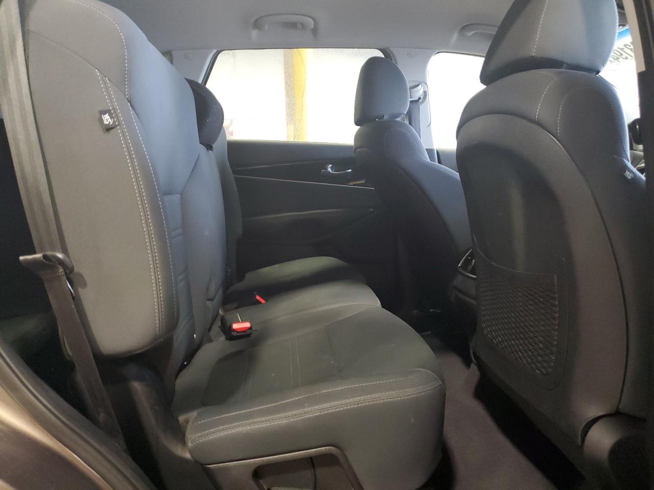 5XYPG4A50KG484695 KIA SORENTO 2019