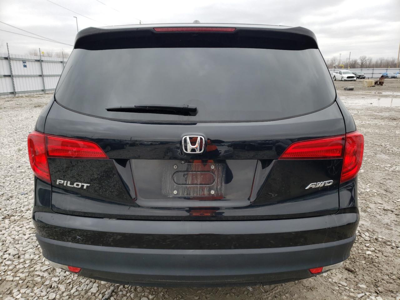5FNYF6H56JB000933 HONDA PILOT 2018