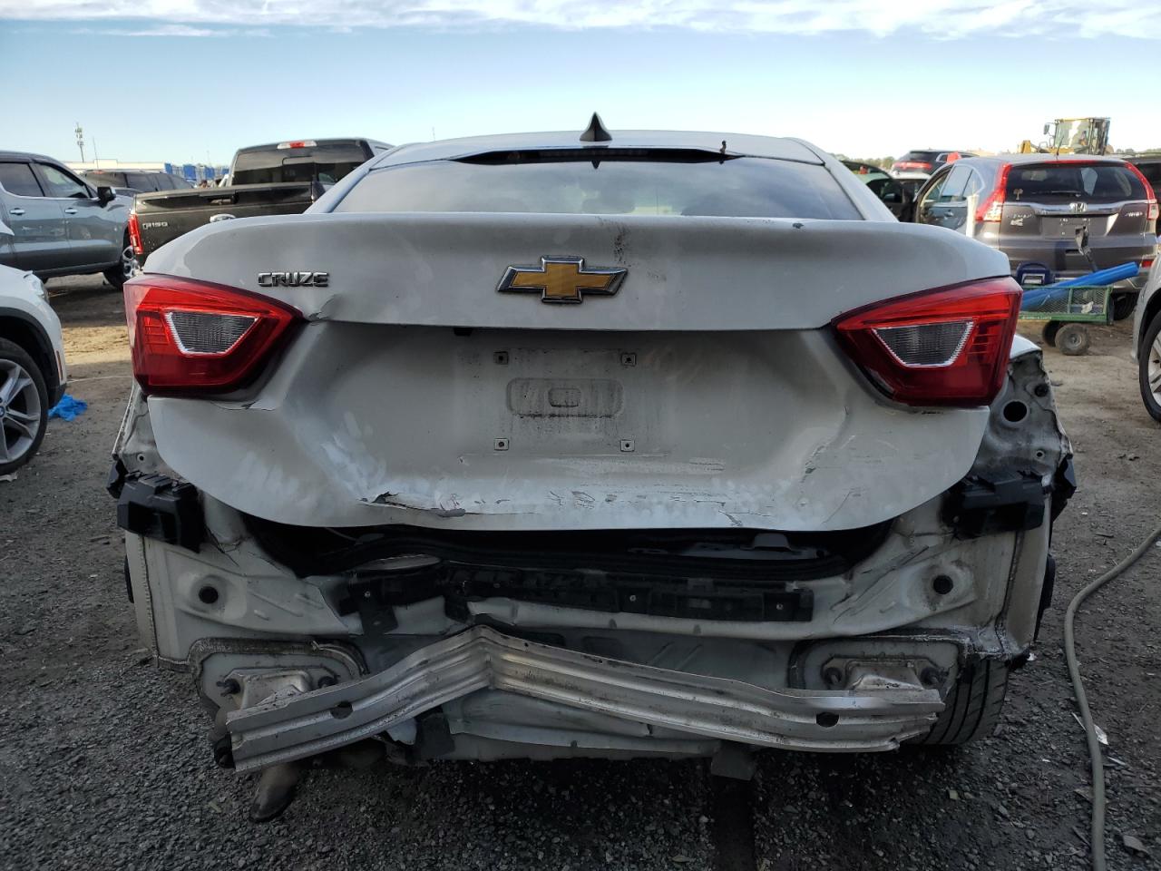 1G1BC5SM6K7152736 CHEVROLET CRUZE 2019