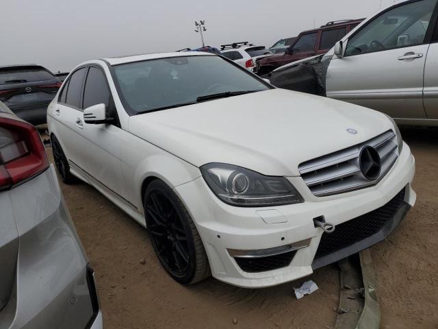 VIN WDDGF8AB7DA809058 2013 Mercedes-Benz C-Class, 3... no.4