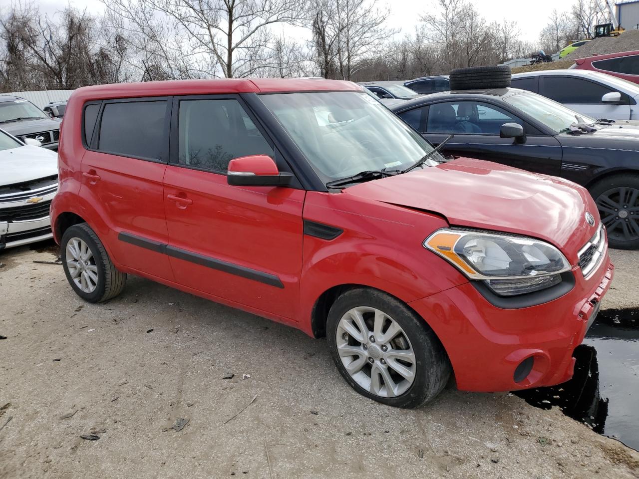 2013 Kia Soul + vin: KNDJT2A64D7596298