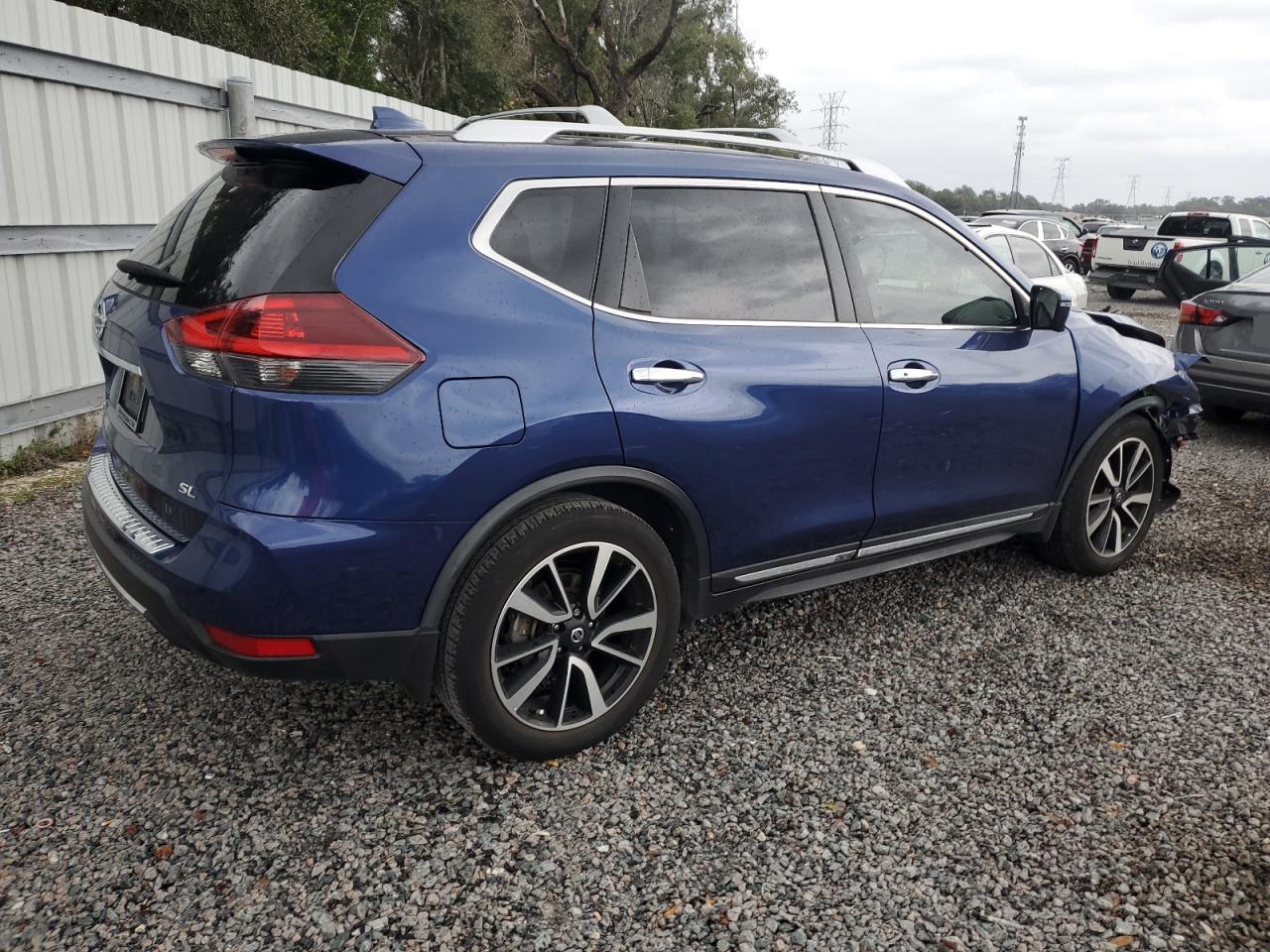 JN8AT2MT6JW489566 NISSAN ROGUE 2018