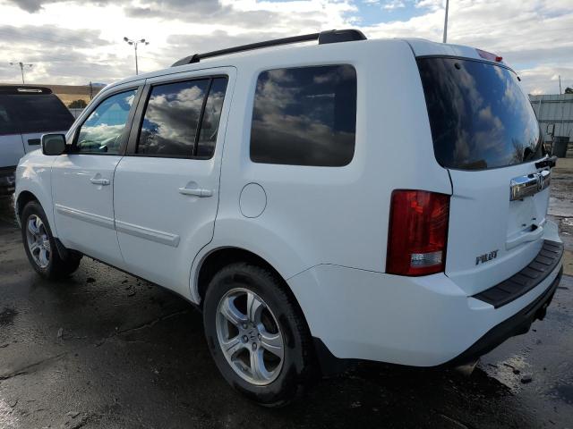 Image 2 of 2013 Honda Pilot salvage vehicle - Lot #39728024 at Copart