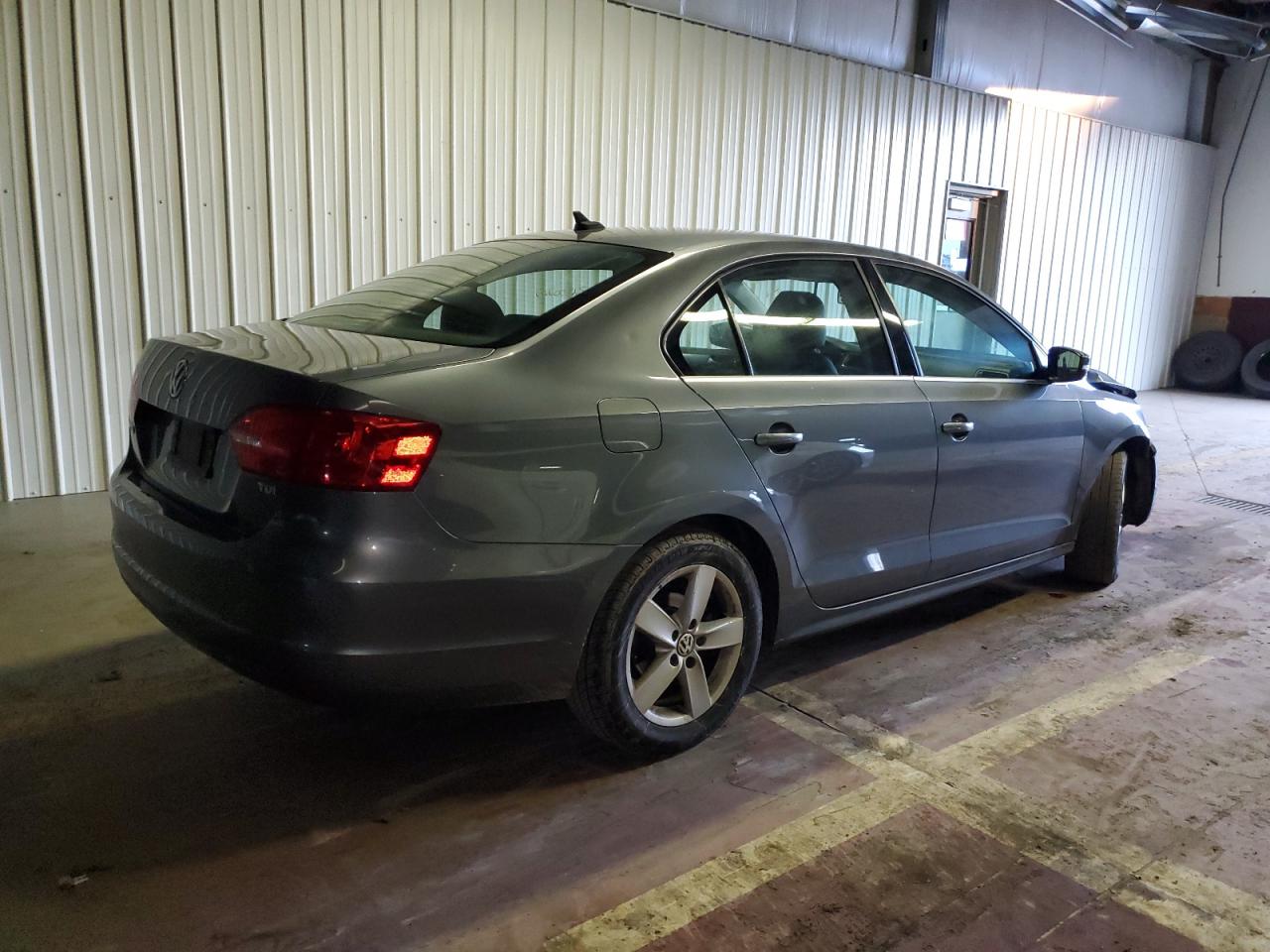 2014 Volkswagen Jetta Tdi vin: 3VW3L7AJXEM351021