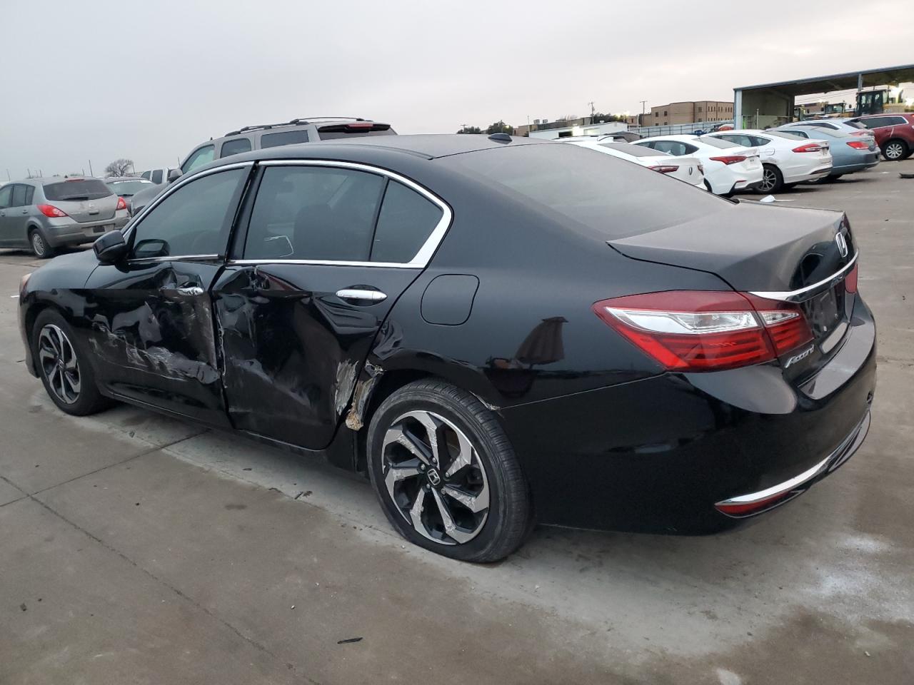 1HGCR2F70GA081932 HONDA ACCORD 2016
