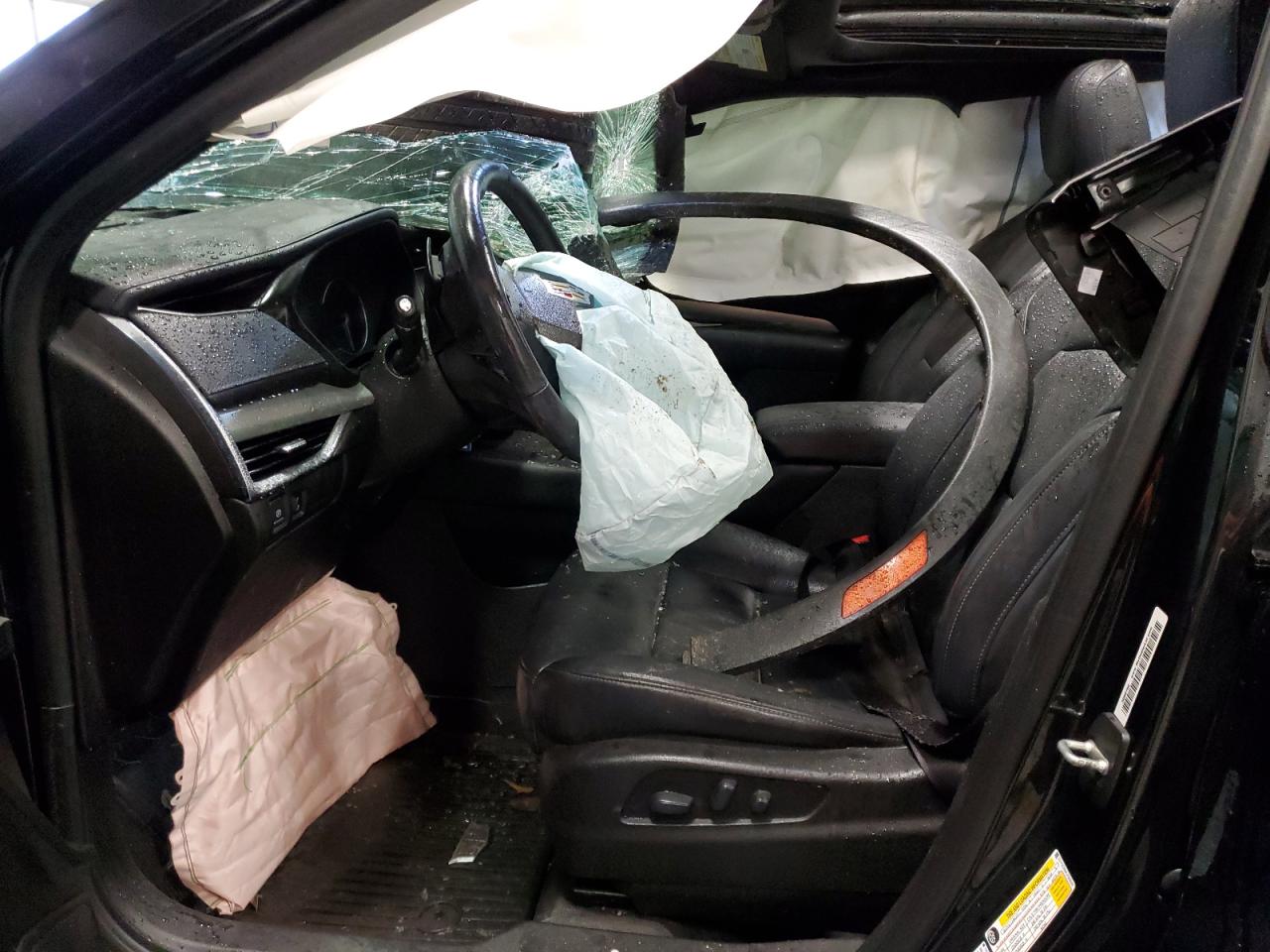 1GYFZCR4XLF068048 CADILLAC XT4 2020