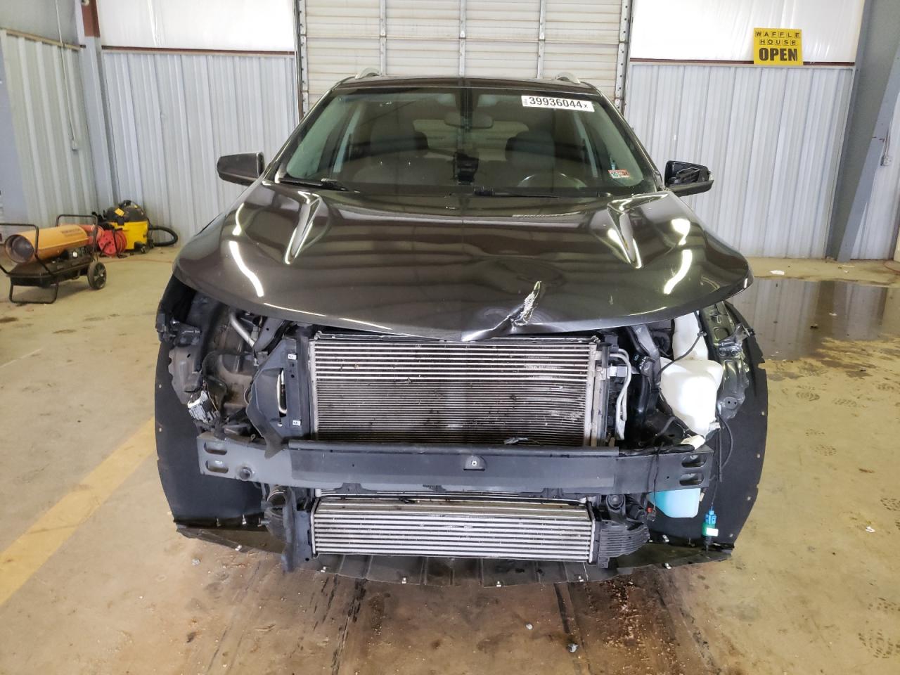 2GNAXTEX2J6264117 CHEVROLET EQUINOX 2018