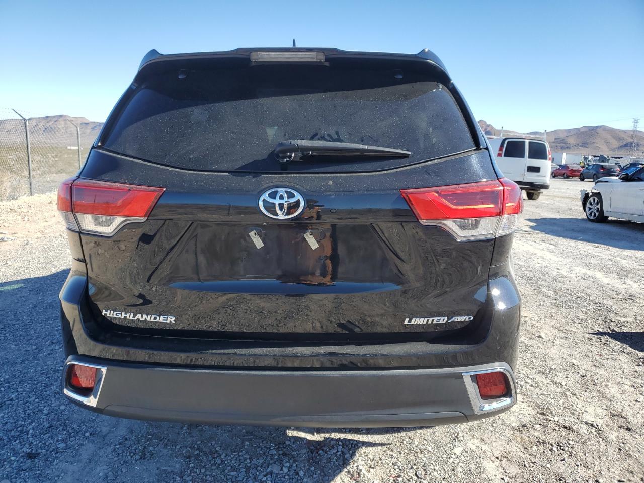 5TDDZRFH5KS975537 TOYOTA HIGHLANDER 2019