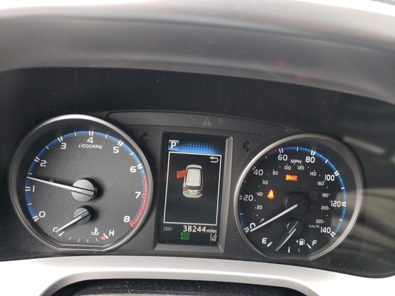JTMBFREV0JJ227037 TOYOTA RAV4 2018