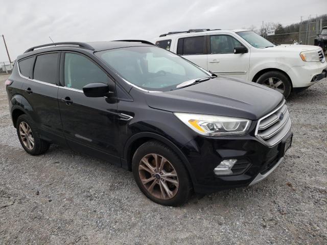 2017 FORD ESCAPE SE 1FMCU9GD5HUC70601