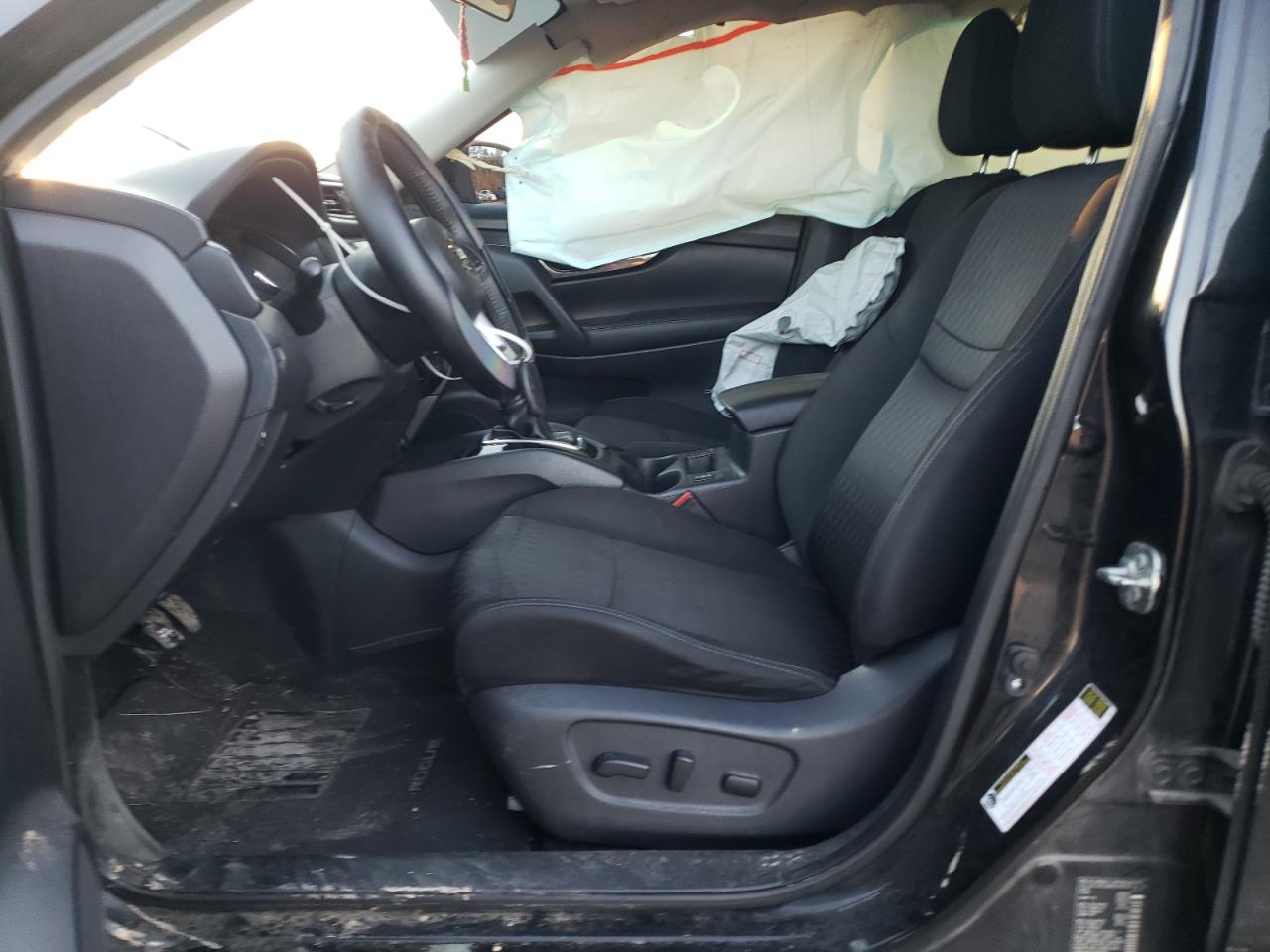 KNMAT2MT0JP515195 NISSAN ROGUE 2018