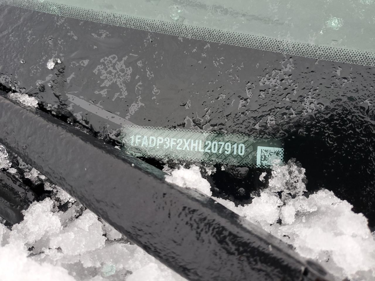 1FADP3F2XHL207910 FORD FOCUS 2017