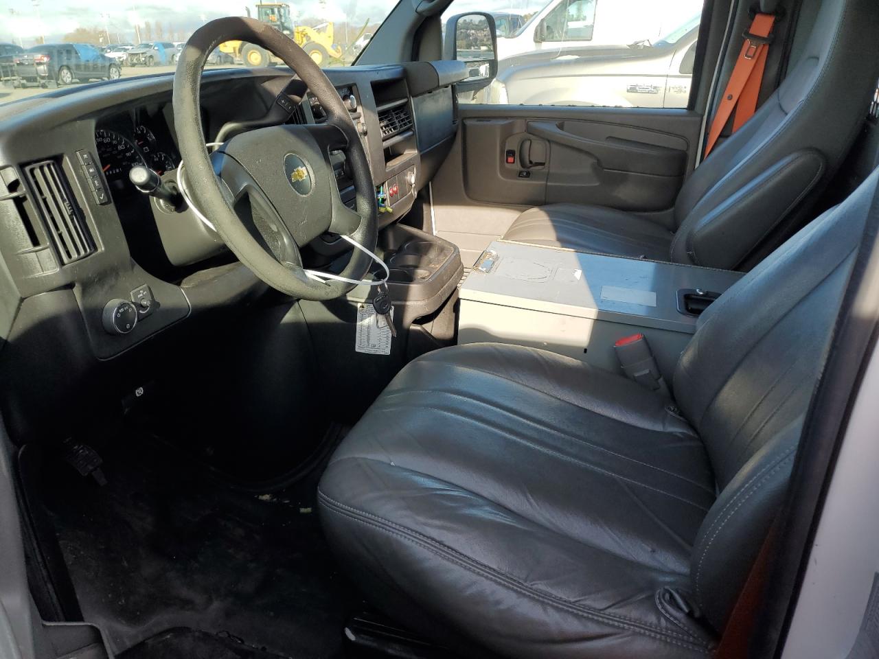 1GCWGFCBXE1119777 2014 Chevrolet Express G2500