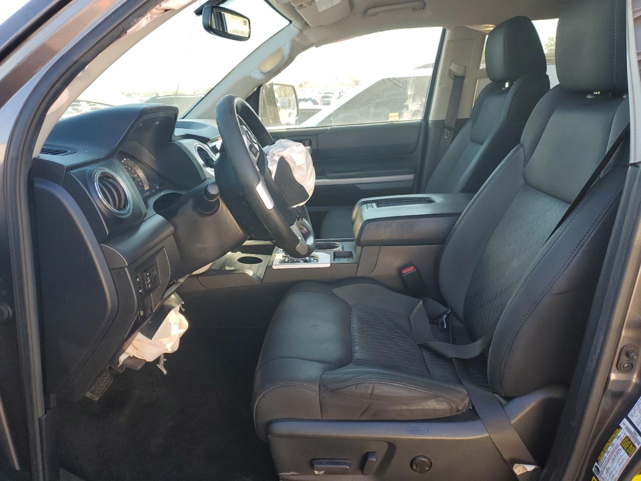 5TFRW5F14HX220988 TOYOTA TUNDRA 2017