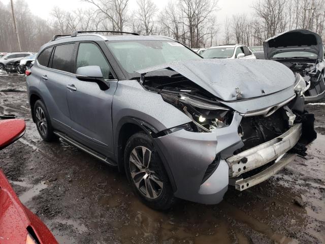 VIN 5TDGZRBH4MS089909 2021 Toyota Highlander, Xle no.4