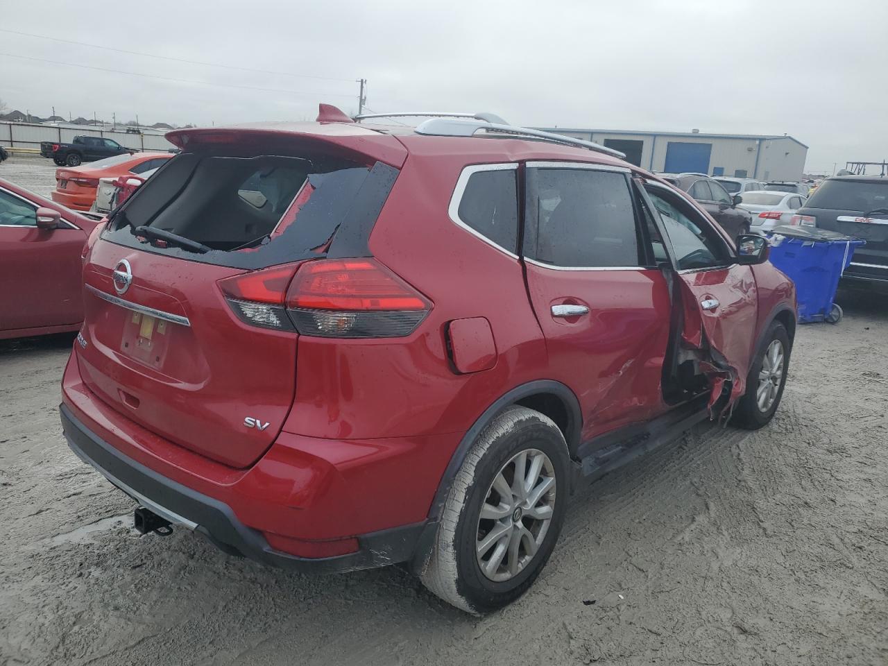 JN8AT2MT3HW392996 NISSAN ROGUE 2017