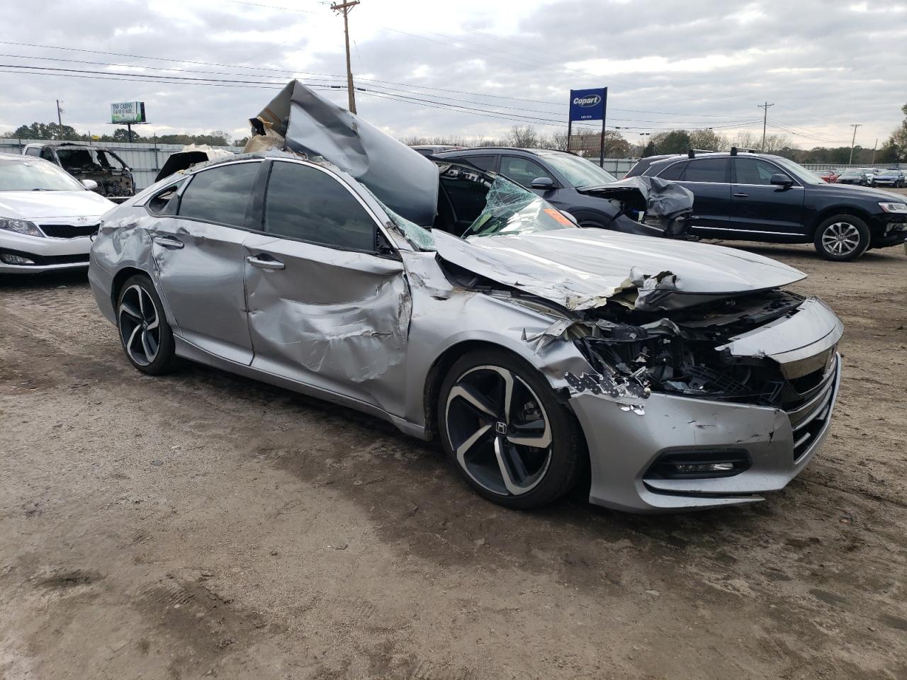 1HGCV1F32KA133394 HONDA ACCORD 2019