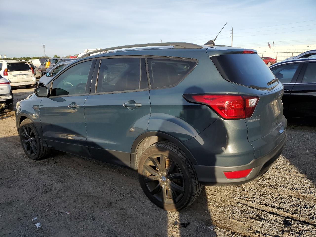 1FMCU0GD8KUB48382 FORD ESCAPE 2019