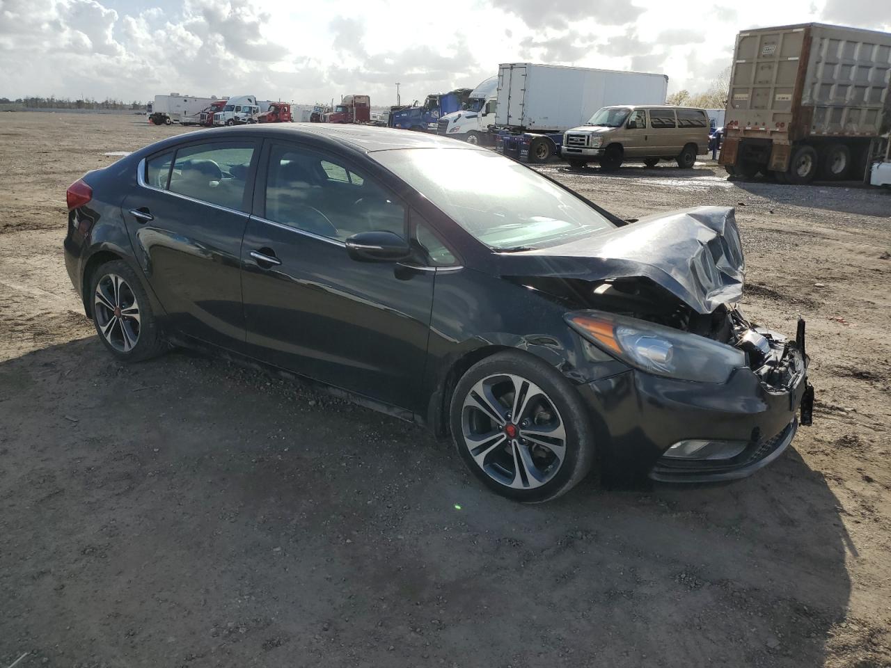 KNAFZ4A82F5283957 2015 Kia Forte Ex