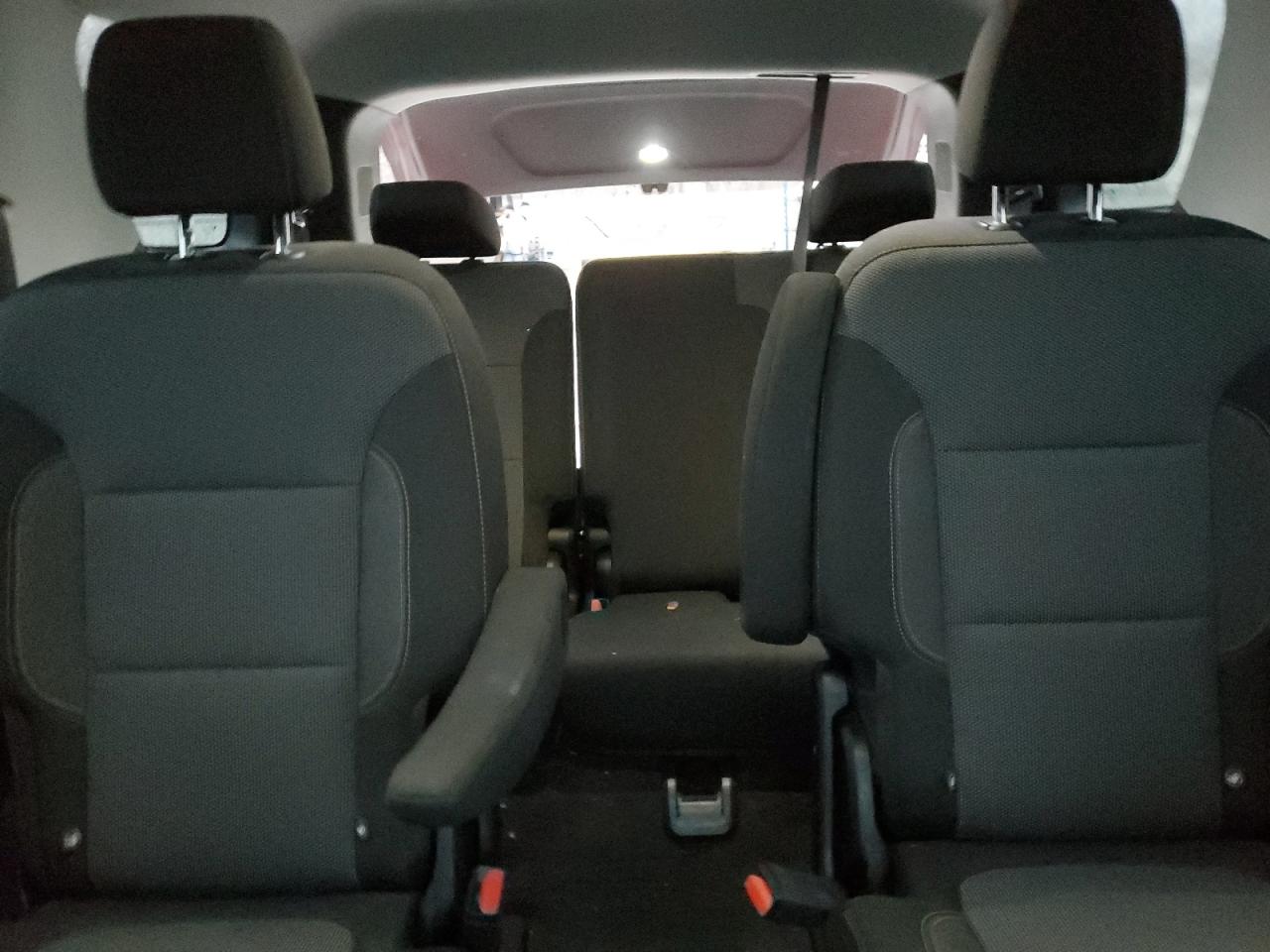1GNEVGKW7KJ302374 CHEVROLET TRAVERSE 2019